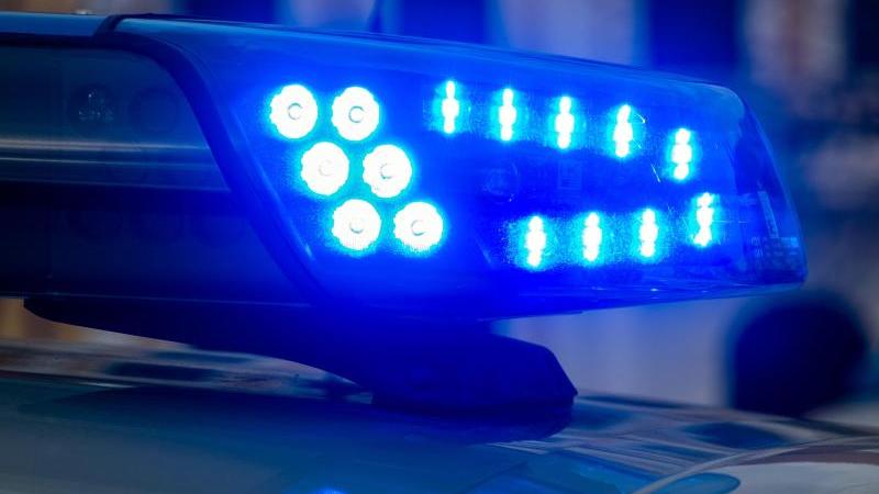 blaulicht-der-polizei-symbolbild