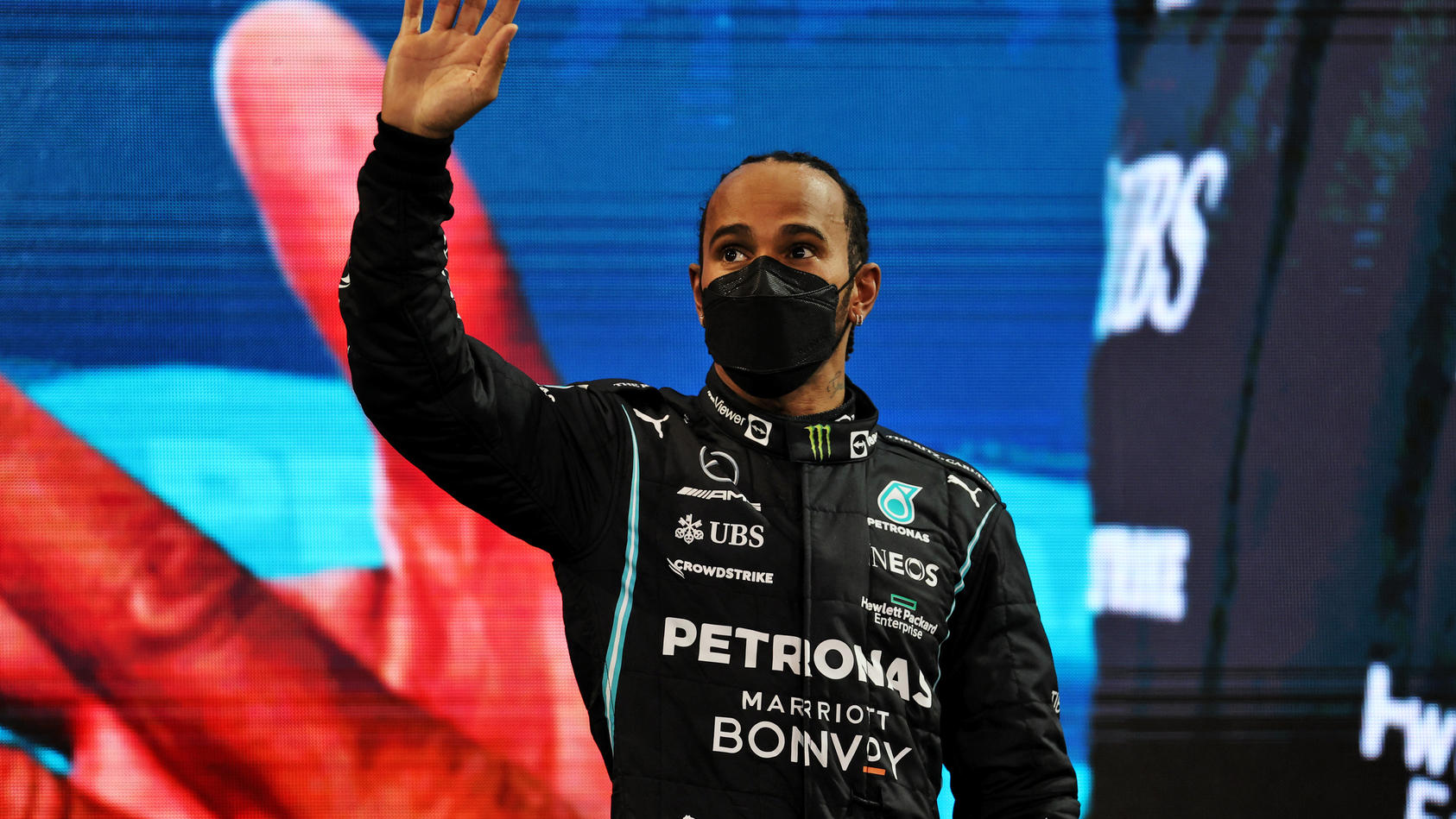 Sagt er wirklich goodbye? Bei Lewis Hamilton sind derzeit viele Szenarien möglich.