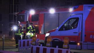 Einsatz in Frankfurt-Sossenheim: Die Rettungskräfte wurden in das zwölfte Geschoss des Weohnhauses gerufen.