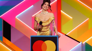Dua Lipa lässt ihre Tournee für möglichen Konzertfilm filmen