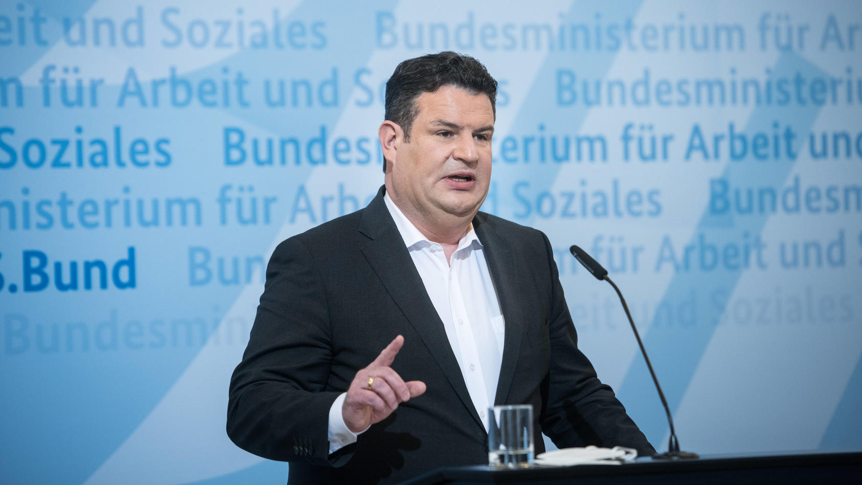 Bundesarbeitsminister Hubertus Heil (SPD) will mehr Geld für Rentner