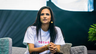  Live Auftritt von Amira und Oliver Pocher mit dem Programm Die Pochers Hier beim BonnLive Kulturgarten in der Rheinaue Bonn, 09.08.2020 - BonnLive ist eine Kooperation zwischen der fünfdrei Eventagentur und Rheinevents Bonn Rheinaue NRW Deutschland *** Live performance of Amira and Oliver Pocher with the program The Pochers Here at the BonnLive Kulturgarten in the Rheinaue Bonn, 09 08 2020 BonnLive is a cooperation between the fünfdrei event agency and Rheinevents Bonn Rheinaue NRW Germany