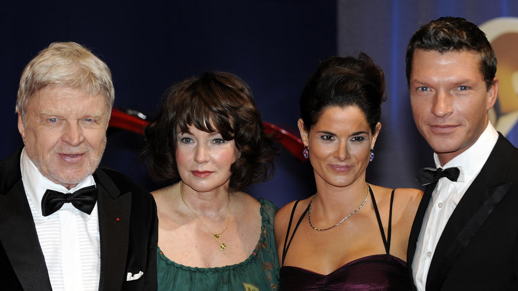 Hardy Krüger und Hardy Krüger Jr. mit ihren Frauen