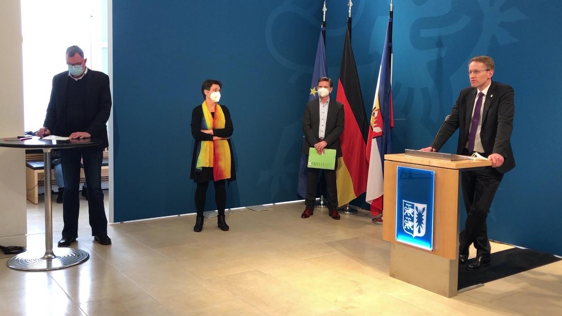 Ministerpräsident Daniel Günther (CDU) verkündete auf einer Pressekonferenz Lockerungen in Schleswig-Holstein.