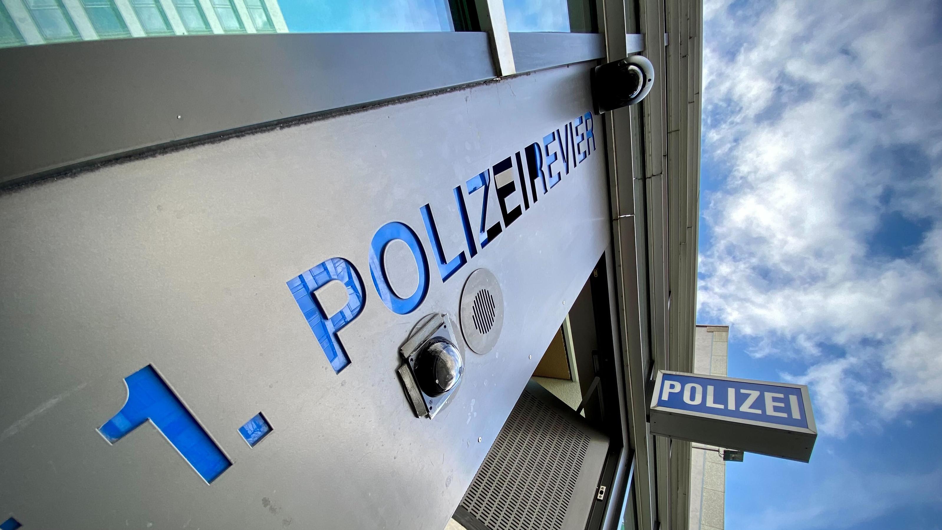 1. Polizeirevier Frankfurt - NSU 2.0