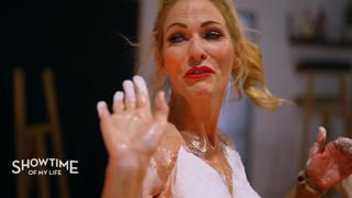 Showtime of my Life: Sonya Kraus zeigt ihre neuen Brüste in Gips
