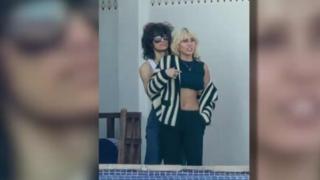 Miley Cyrus turtelt mit Drummer Maxx Morando in Mexiko.