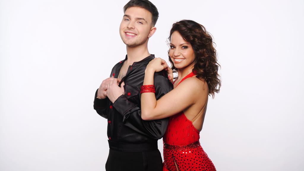 Mike Singer tanzt bei „Let’s Dance“ 2022 mit Christina Luft um den „Dancing Star“-Titel.