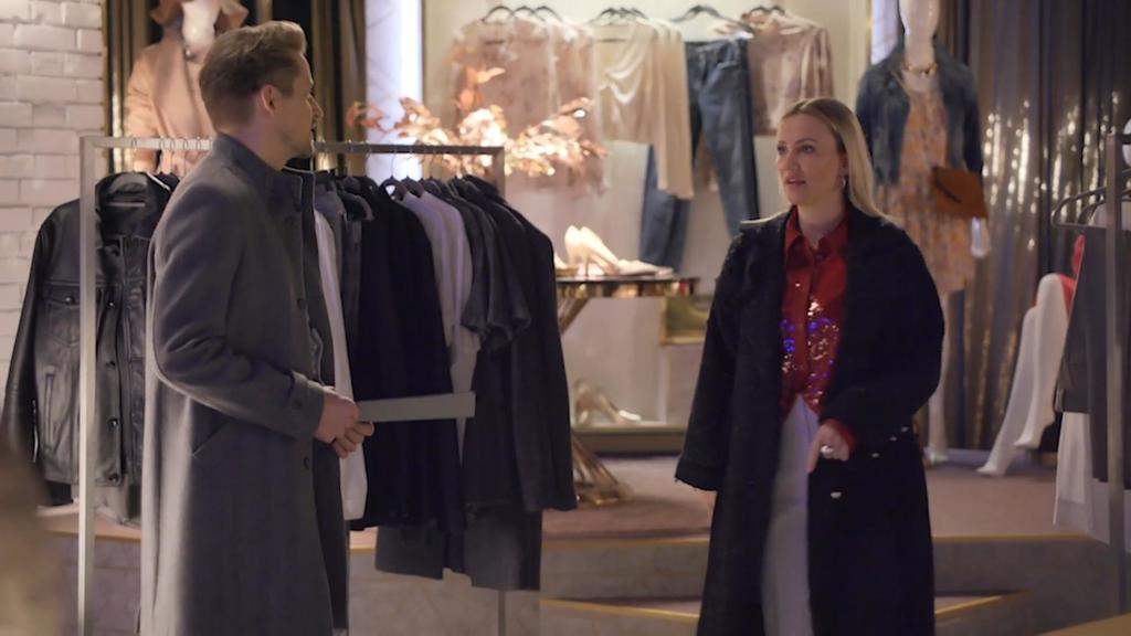 Im "Pumpwerk" treffen Casper (Bastian Semm) und Isabelle (Ania Niedieck) zum ersten Mal aufeinander. 