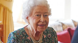 Queen Elizabeth: Auszug aus dem Buckingham Palace!