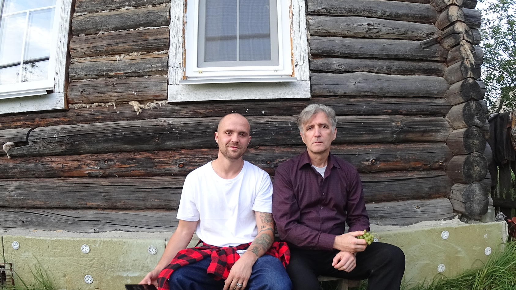 Misha Kartusin (links) und sein in Russland lebender Vater