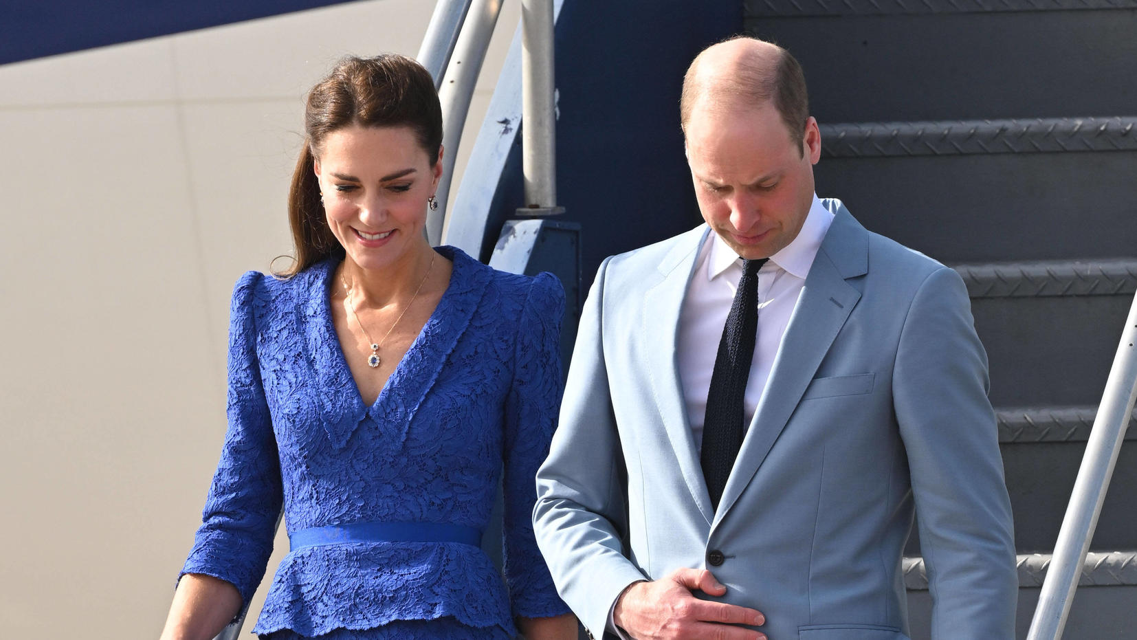  . 19/03/2022. Belize. Prince William and Kate Middleton, the Duke and Duchess of Cambridge arriving at Belize Airport at the start of their Royal Tour of The Caribbean. PUBLICATIONxINxGERxSUIxAUTxHUNxONLY xStephenxLockx/xi-Imagesx IIM-23218-0014