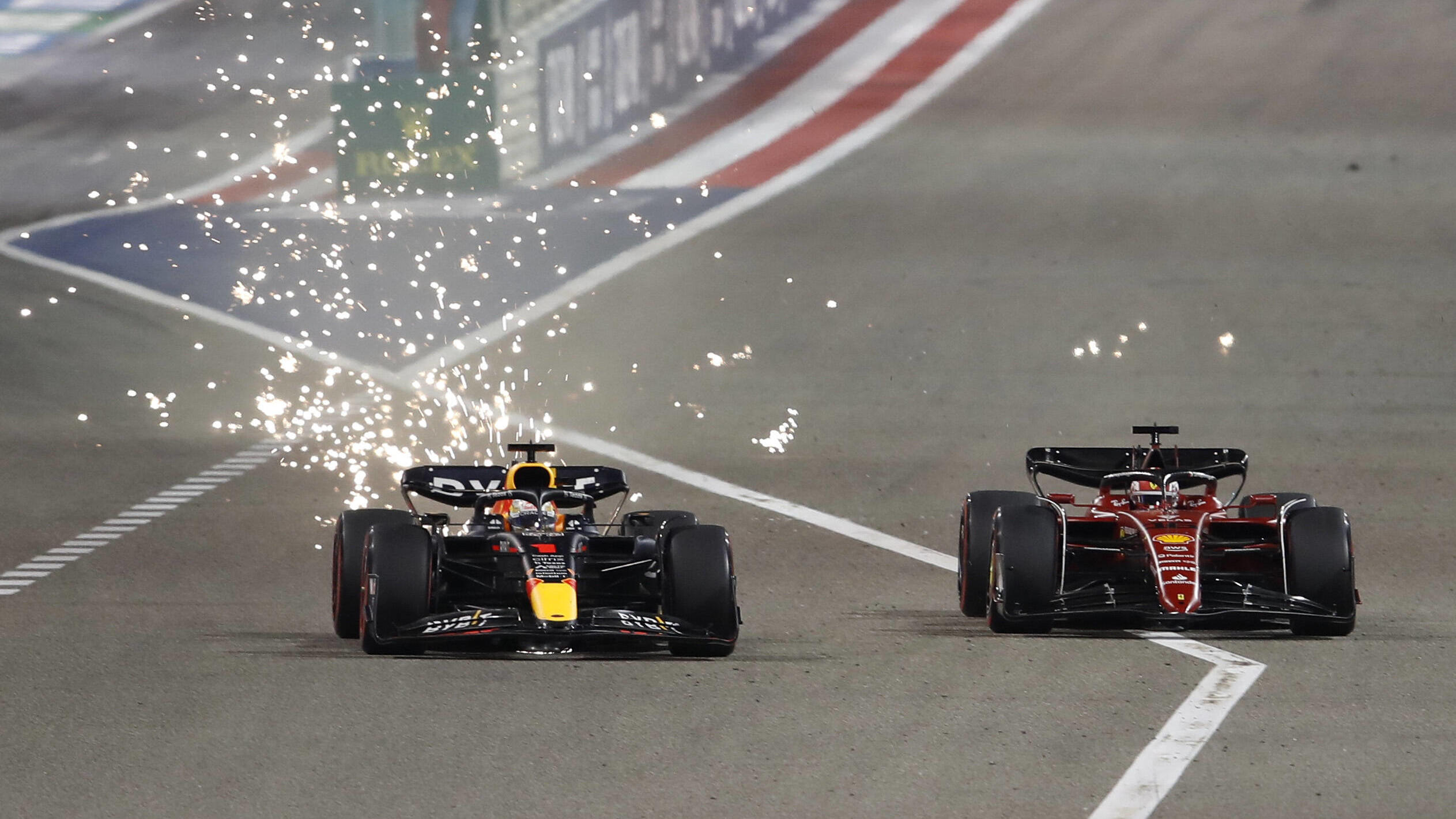 BahrainGP Irre Zweikämpfe Charles Leclerc vs. Max Verstappen
