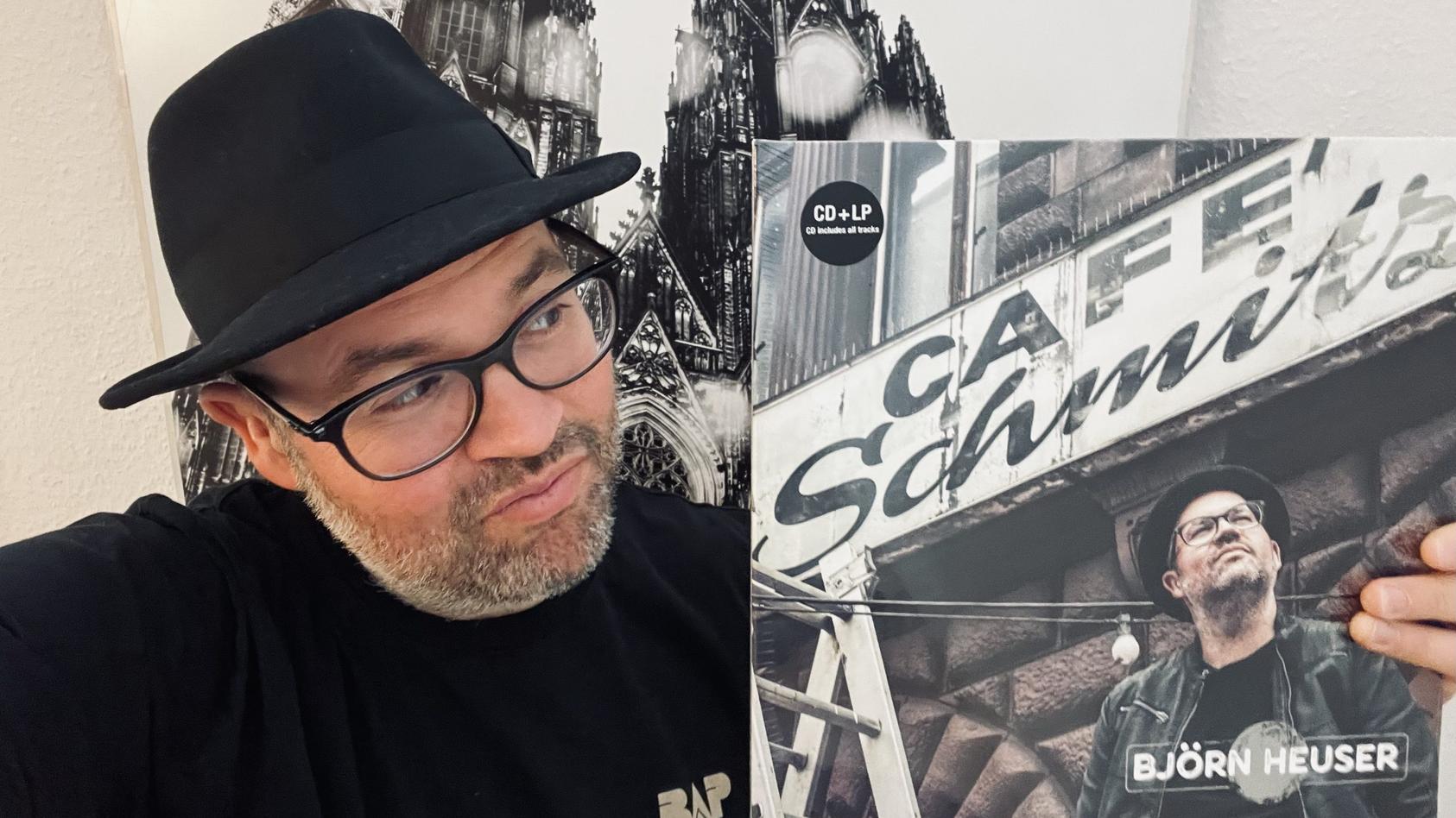 Björn Heuser mit seiner neuen Platte "Café Shcmitz"