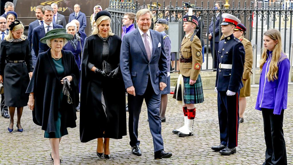 Maxima und König Willem-Alexander bei der Gedenkfeier von Prinz Philip