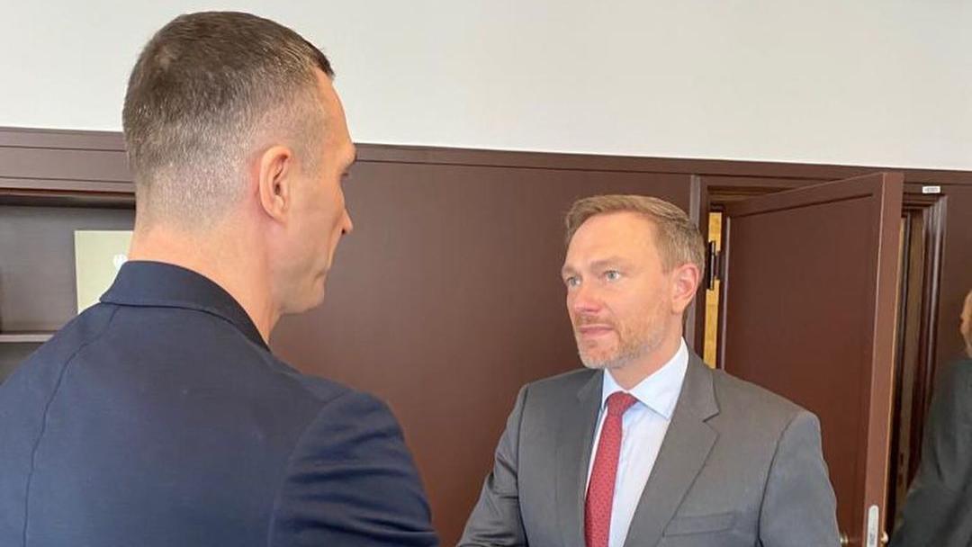 Wladimir Klitschko trifft Bundesfinanzminister Christian Lindner.
