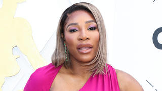  2022 15th Annual ESSENCE Black Women In Hollywood Awards Luncheon American tennis player Serena Williams wearing a dress from her S by Serena collection arrives at the 2022 15th Annual ESSENCE Black Women In Hollywood Awards Luncheon Anniversary Highlighting The Black Cinematic Universe held at the Beverly Wilshire Four Seasons Hotel on March 24, 2022 in Beverly Hills, Los Angeles, California, United States. Beverly Wilshire Four Seasons Hotel, Beverly Hills, Los Angeles, California California United States PUBLICATIONxNOTxINxFRA Copyright: xImagexPressxAgencyx originalFilename: collin-202215th220325_npK8P.jpg