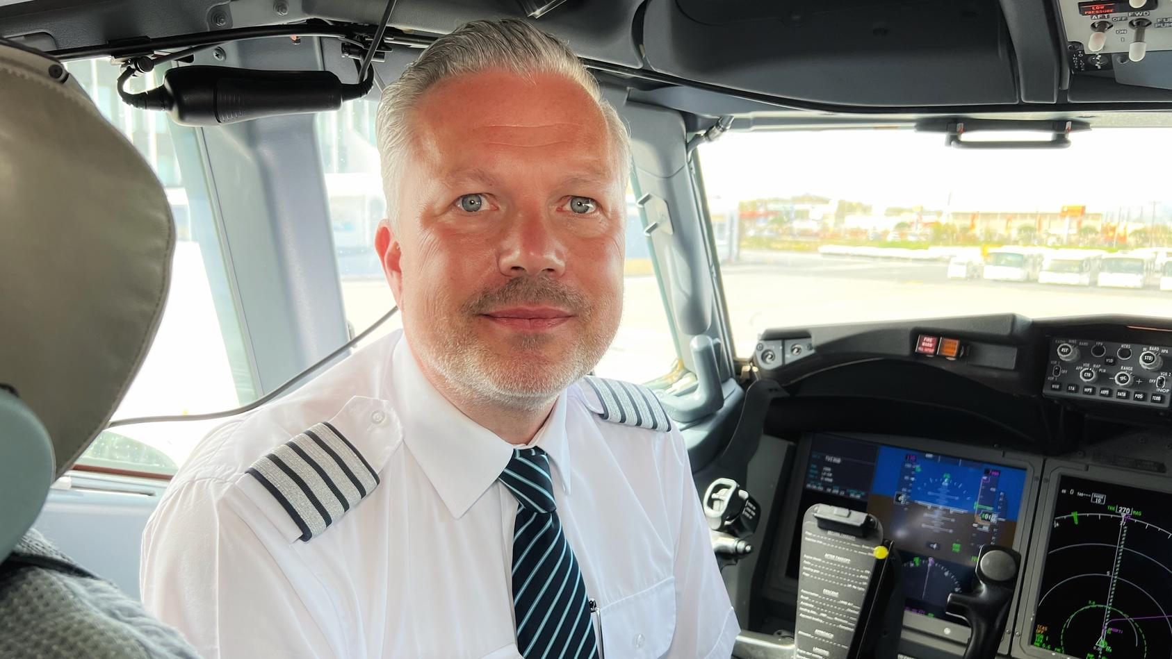 Oliver Lackmann ist nicht nur Flugkapitän, sondern als Chief Flight Operations Manager oberster Pilot bei Tui Airline.
