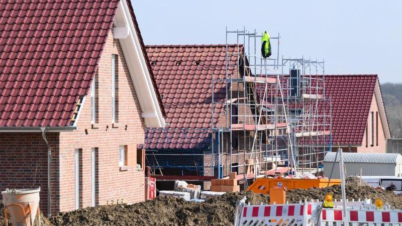 die-bauzinsen-steigen-weiter-und-vorerst-ist-wohl-keine-entspannung-in-sicht
