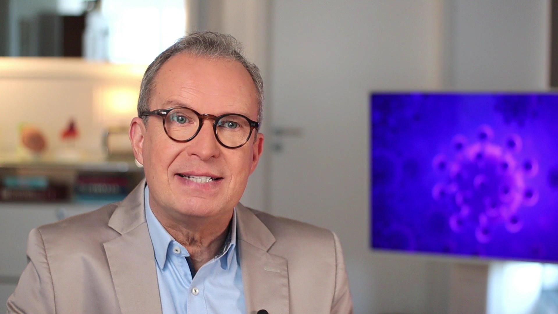 Im RTL-Interview erklärt Dr. Christoph Specht alles rund um das Thema Coronavirus.