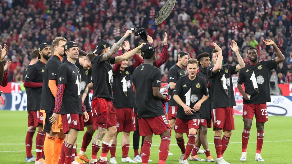 Sieg Im Topspiel: FC Bayern Feiert 10. (!) Meisterschaft In Folge