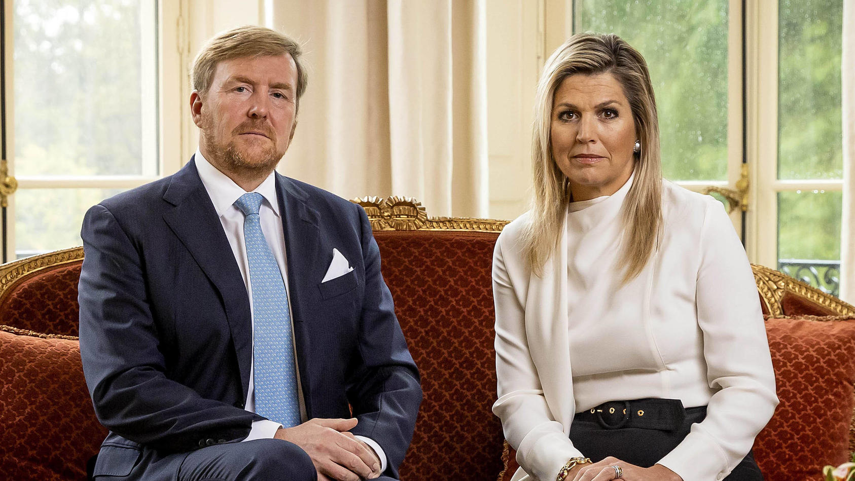  21-10-2020 Hague King Willem-Alexander and Queen Maxima recorded, at palace Huis ten Bosch in The Hague, a personal video message in which the king discusses the cancellation of the holiday to Greece PUBLICATIONxINxGERxSUIxAUTxONLY Copyright: xPPEx