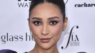 Shay Mitchell arrives at the Sixth Annual Fashion Los Angeles Awards, Sunday, April 10, 2022 at The Beverly Wilshire in Beverly Hills, Calif. (Photo by Jordan Strauss/Invision/AP Images)