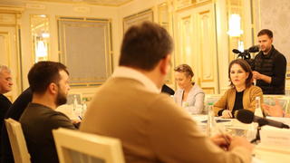 rtl-n-tv-interview-mit-stellv-us-aussenministerin-zur-ukraine-krise-es-haengt-von-putin-ab