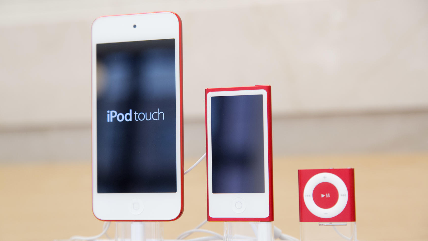 Den iPod gab es bereits in vielen Varianten: zum Beispiel als iPod, iPod Nano and iPod Shuffle.