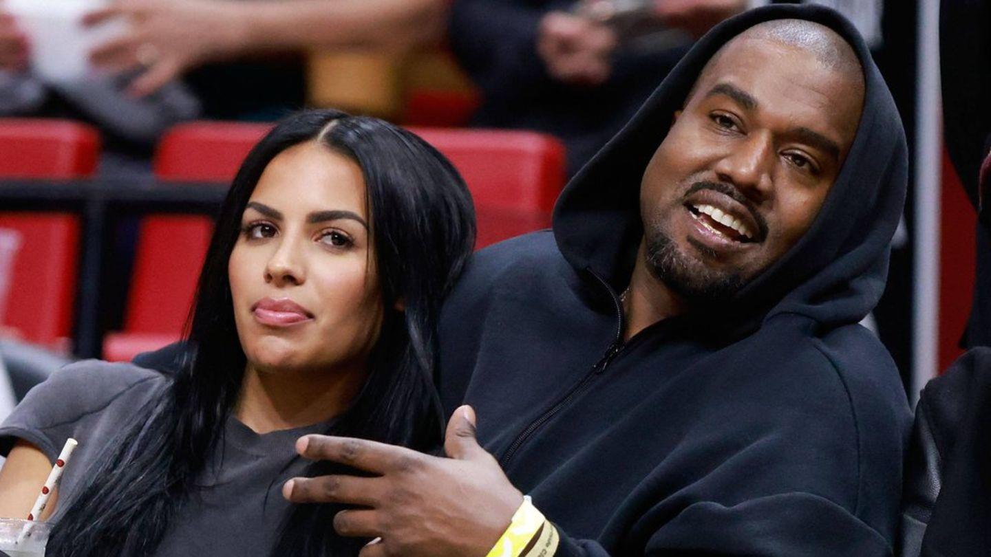 Kanye Wests neue Freundin tätowiert sich seinen Namen
