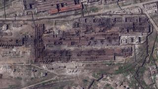 07.05.2022, Ukraine, Mariupol: HANDOUT - Dieses Satellitenbild von Planet Labs PBC zeigt Schäden am Stahlwerk Azovstal. Russland hat eine Foto: Planet Labs Pbc/Planet Labs PBC/dpa +++ dpa-Bildfunk +++