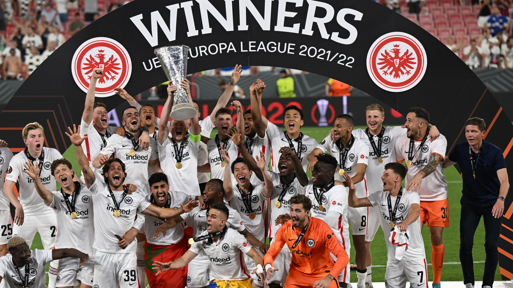 Video-Highlights vom Finale Borré und Trapp zaubern Eintracht Frankfurt auf den Europa-League-Thron