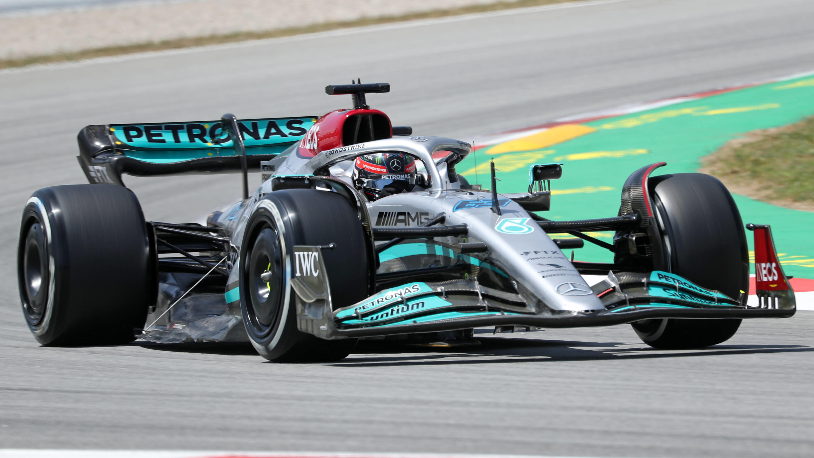  F1 Grand Prix of Spain George Russell s Mercedes during practice 1 of the Formula 1 Pirelli GP of Spain, held at the Circuit de Barcelona Catalunya, in Barcelona, on 20th May 2022. -- Barcelona Barcelona Spain PUBLICATIONxNOTxINxFRA Copyright: xUrba
