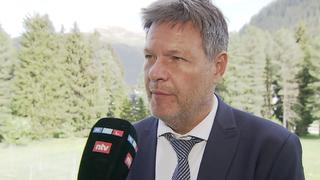 Wirtschaftsminister Robert Habeck (Grüne) im RTL/ntv-Interview in Davos.