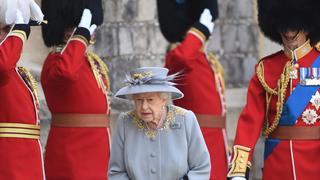 Die Queen bei einer militärischen Zeremonie auf Schloss Windsor im Jahr 2021.