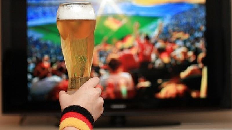 Bierpreise In Der Bundesliga: Wo Es Für Fans Besonders Teuer Wird