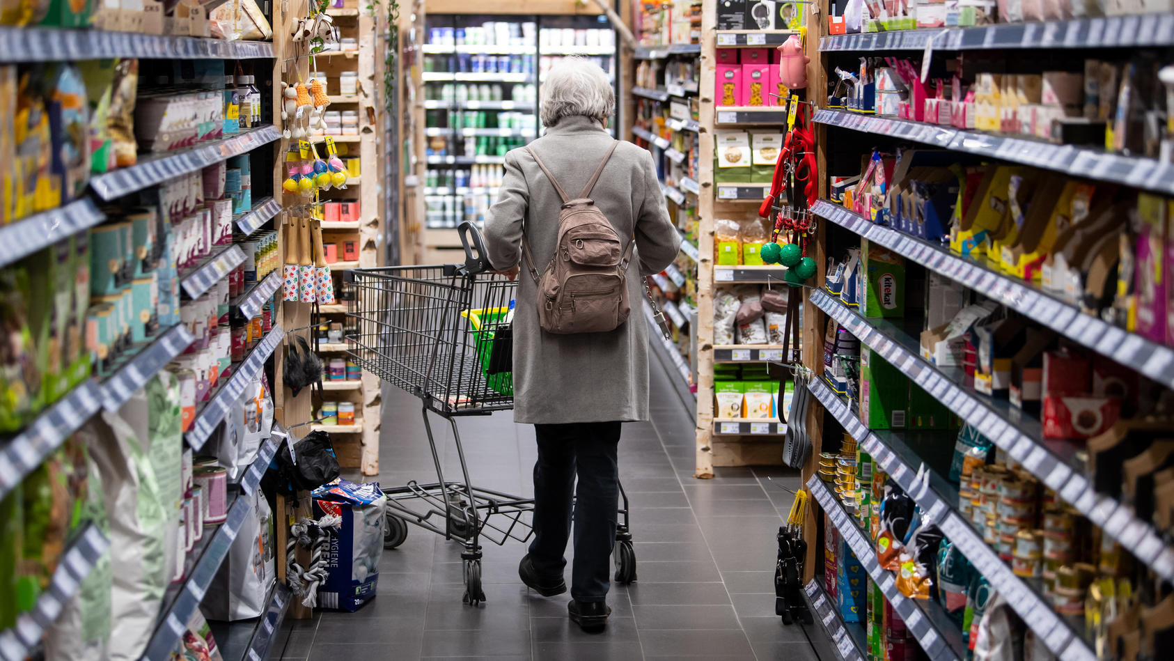 Himbeersaft aus Äpfeln, Mandelbasis ohne Mandeln: Die dreisten Lügen der  Lebensmittelindustrie