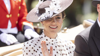  . 17/06/2022. Ascot , United Kingdom. Prince William and Kate Middleton, the Duke and Duchess of Cambridge, on day four of Royal Ascot , United Kingdom. PUBLICATIONxINxGERxSUIxAUTxHUNxONLY xi-Imagesx IIM-23526-0097