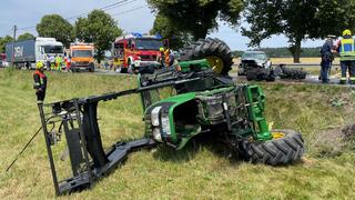 Der Fahrer dieses Traktors kam ums Leben.