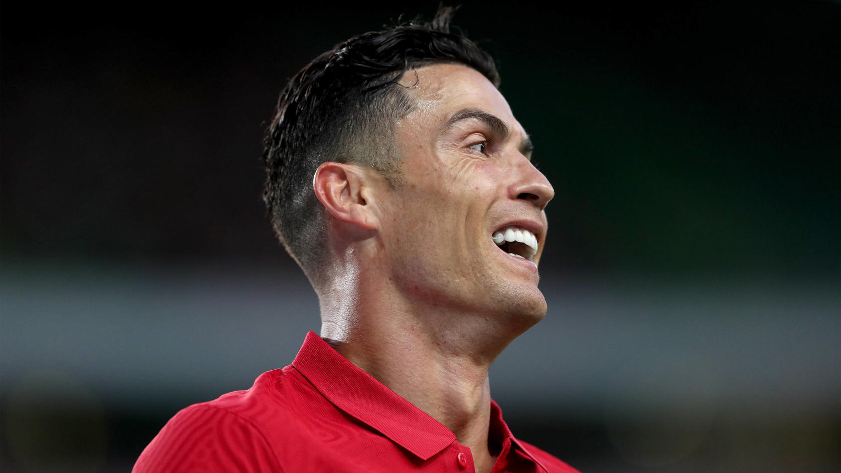 Cristiano Ronaldo would like to buy a golfing club in Portugal