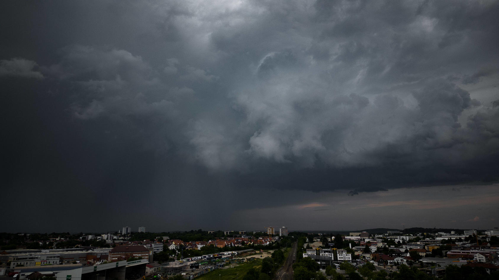 Das Wetter im Live-Ticker - Kräftige Gewitter über Deutschland