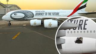 Emirates-Flug EK430 landete mit einem Loch im Rumpf im australischen Brisbane.