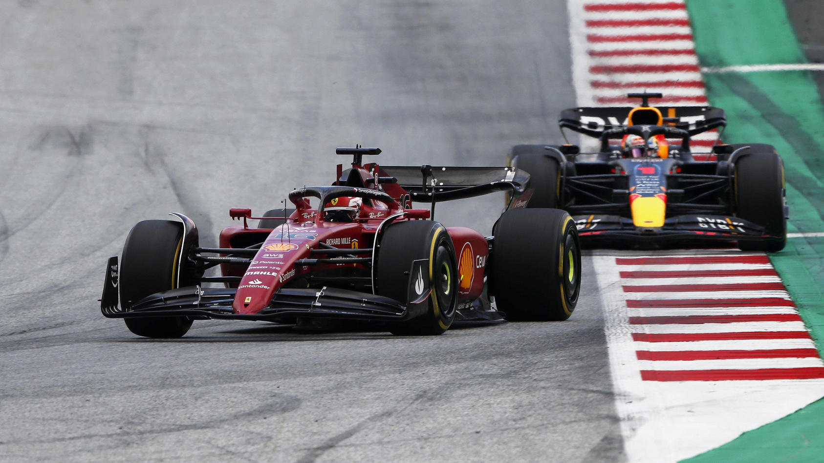  Formula 1 2022: Austrian GP RED BULL RING, AUSTRIA - JULY 10: Charles Leclerc, Ferrari F1-75, leads Max Verstappen, Red Bull Racing RB18 during the Austrian GP at Red Bull Ring on Sunday July 10, 2022 in Spielberg, Austria. Photo by Zak Mauger / LAT