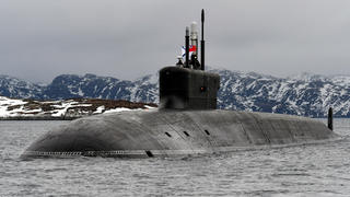 Das russische U-Boot Knyaz Vladimir im Barentsee nach einer Expedition zum Arktischen Ozean