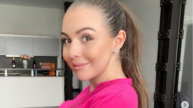 Katharina Eisenblut verkündet auf Instagram, dass sie zum ersten Mal Mama geworden it.