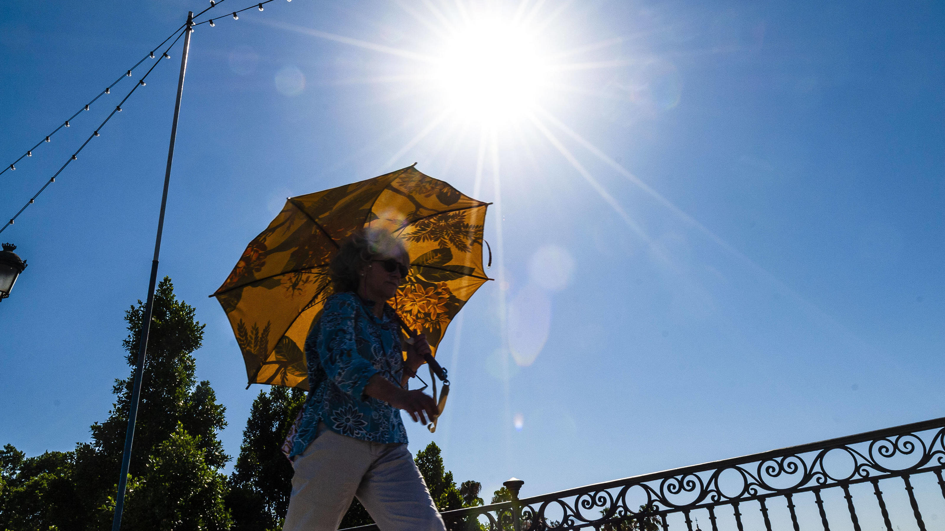 News Bilder des Tages July 20, 2022, Seville, Andalusia, Spain: The heat wave which has affected Spain since last week has ended, at least in theory, according to the Spanish metereological agency, AEMET. The extreme heat episode officially ended thi