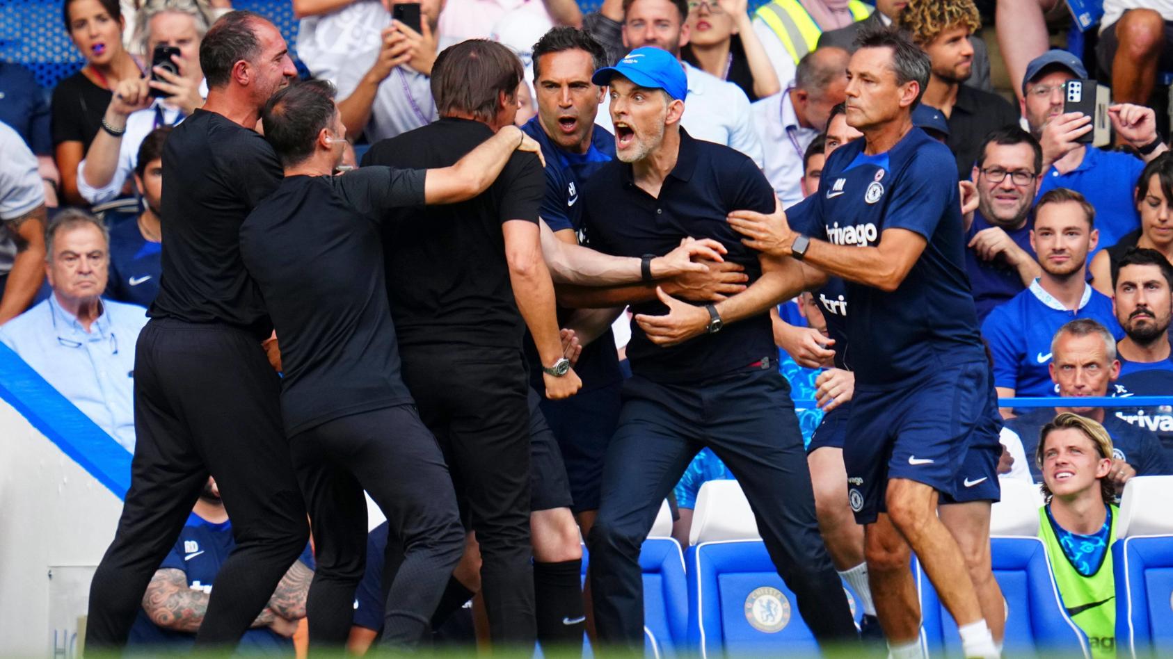Mandatory Credit: Photo by Javier Garcia/Shutterstock 13079055ae Tottenham Hotspur Manager Antonio Conte and Chelsea manager Thomas Tuchel square up after Conte celebrated their first goal 1-1 Chelsea v Tottenham Hotspur, Premier League, Football, St