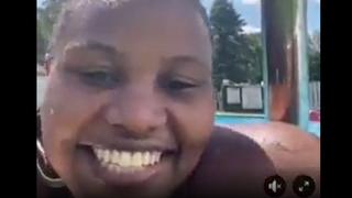 Helen filmte sich noch im Pool. Wenige Minuten später ertrank sie.
