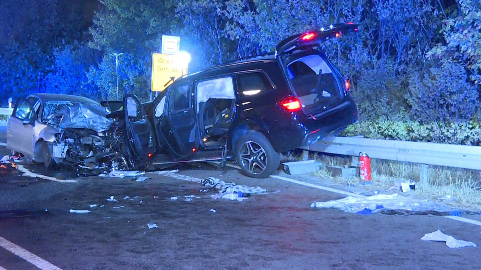 Auto-Unfall In Region Hannover: Alle Vier Jungen Männer In Einem Auto ...