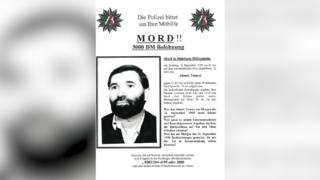 Mit diesem Fahndungsplakat bat die Polizei 1998 um Hinweise rund um den Mord an Ahmet Tuncer.